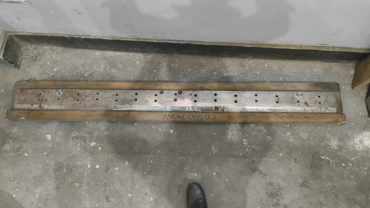 Polar 137 EMC MONITOR Used Paper Cutting Machine - Image 9